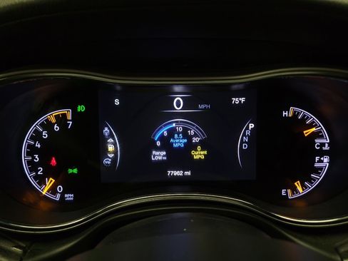 Used 2020 Jeep Grand Cherokee Summit image 23