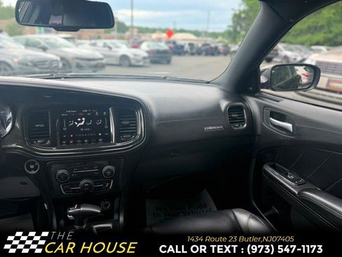 Used 2021 Dodge Charger SXT w/ Plus Group RWD image 17