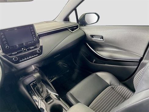 Certified 2022 Toyota Corolla XSE image 22