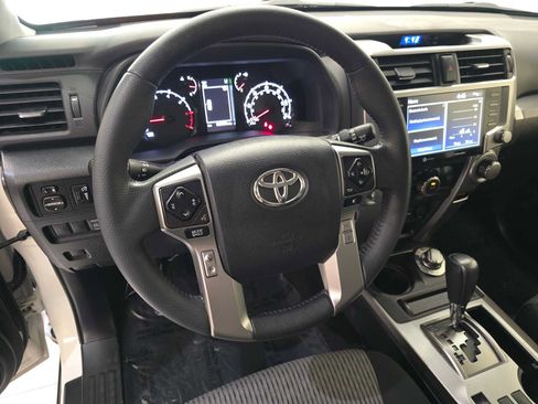 Certified 2022 Toyota 4Runner SR5 AWD/4WD image 2