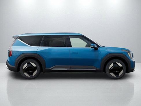 Certified 2026 Kia EV9 Wind AWD/4WD image 7