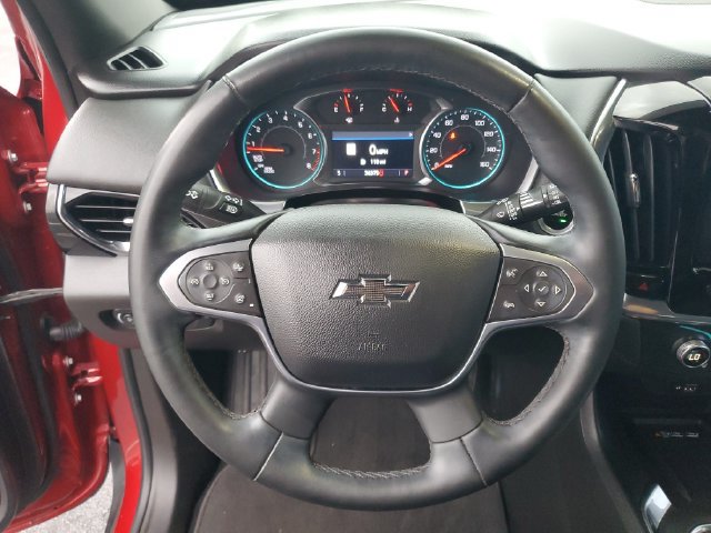 Used 2023 Chevrolet Traverse RS FWD image 33