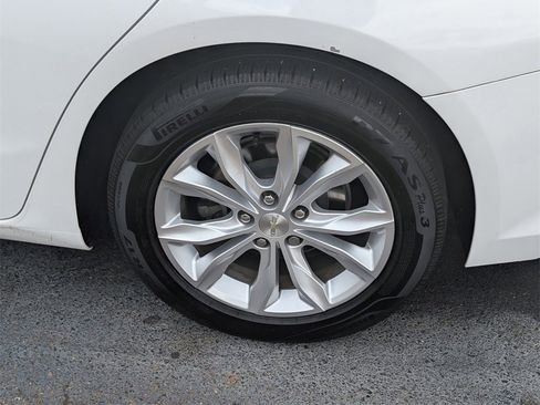 Used 2020 Chevrolet Malibu LT image 6