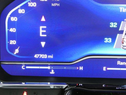 Certified 2022 Chevrolet Silverado 1500 RST image 34