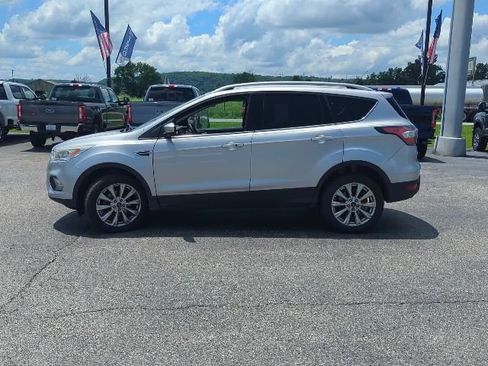 Used 2017 Ford Escape Titanium FWD image 8