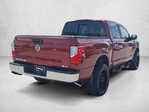 Used 2019 Nissan Titan SV RWD image 5