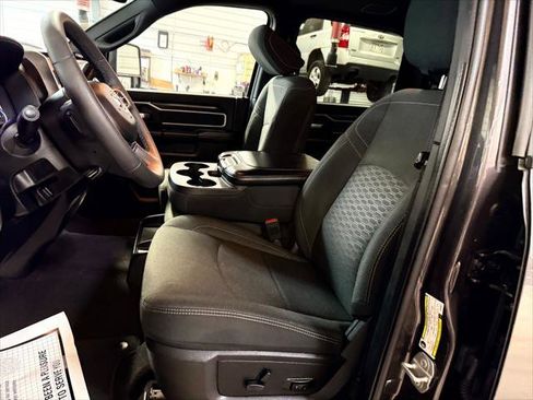 Certified 2025 RAM 2500 Big Horn AWD/4WD image 41
