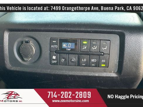 Used 2015 Toyota Sequoia SR5 w/ Premium Package RWD image 49
