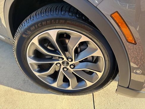 Used 2022 Lincoln Nautilus Reserve w/ Equipment Group 201A image 41