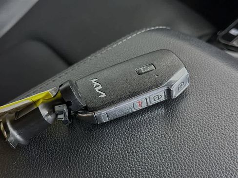 Used 2024 Kia Sportage EX FWD image 22