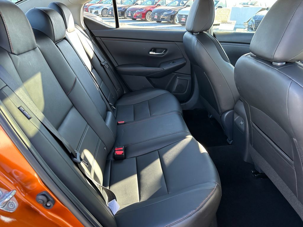 Used 2024 Nissan Sentra SR w/ SR Premium Package FWD image 17