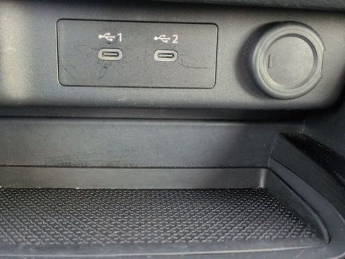 Used 2025 Nissan Rogue SV FWD image 27