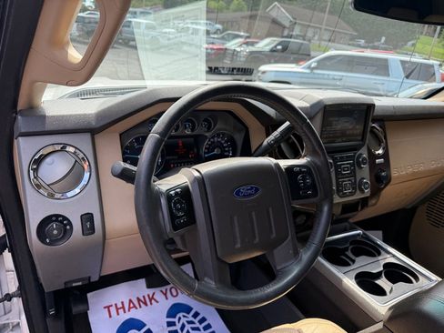 Used 2015 Ford F250 Lariat w/ Chrome Package image 54