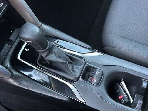 Used 2024 Toyota Corolla Cross LE image 22