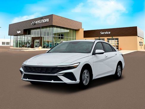 New 2026 Hyundai Elantra SE FWD image 1