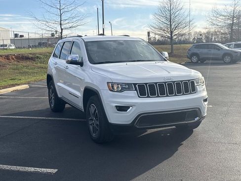 Used 2018 Jeep Grand Cherokee Limited image 26