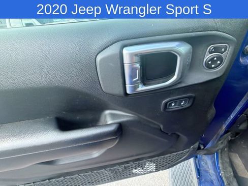 Used 2020 Jeep Wrangler Sport AWD/4WD image 14