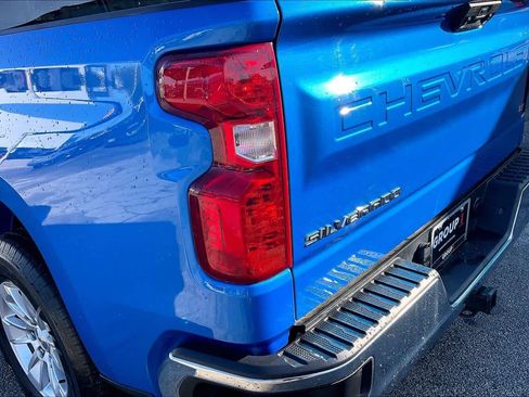 Used 2025 Chevrolet Silverado 1500 LT RWD image 28
