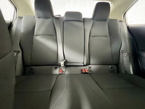 Used 2021 Toyota Corolla LE FWD image 32