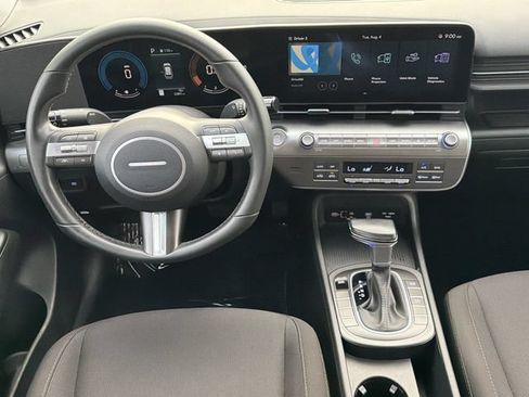 Certified 2025 Hyundai Kona SEL FWD image 29