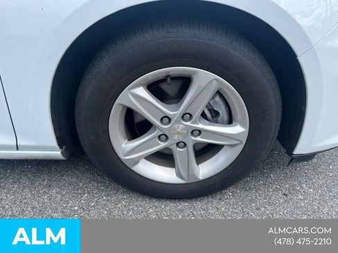 Used 2024 Chevrolet Malibu LT FWD image 14