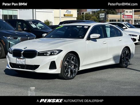 Used 2026 BMW 330i Sedan w/ Premium Package RWD image 1