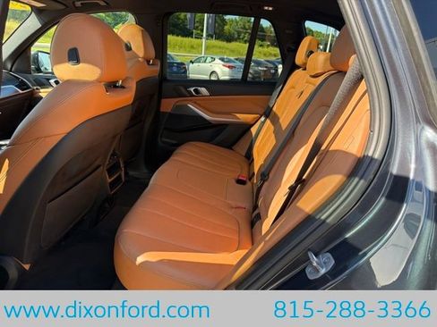 Used 2022 BMW X5 xDrive40i AWD/4WD image 24