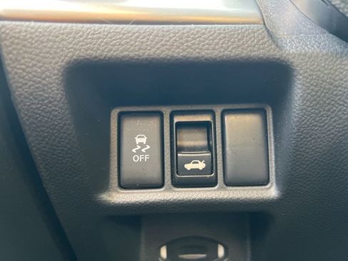 Used 2012 INFINITI G25 x image 15