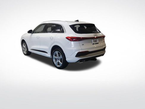 New 2026 Audi Q5 Premium Plus AWD/4WD image 3