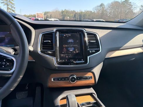 Used 2023 Volvo XC90 B5 Plus w/ Protection Package Premier image 22