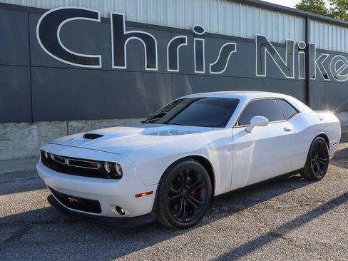 Used 2020 Dodge Challenger R/T RWD image 1
