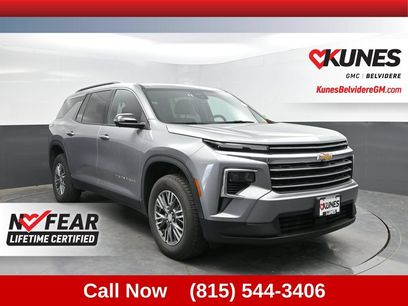 Used 2024 Chevrolet Traverse LT