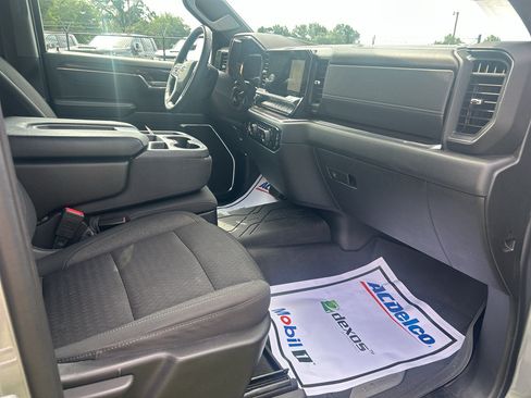 Used 2023 Chevrolet Silverado 1500 RST w/ Z71 Off-Road Package AWD/4WD image 14