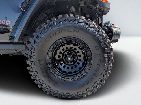 Used 2022 Jeep Wrangler Unlimited Rubicon w/ Steel Bumper Group AWD/4WD image 10