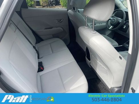 Used 2024 Hyundai Kona Limited FWD image 42