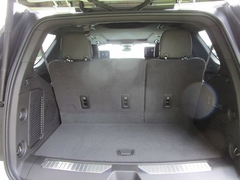 New 2026 GMC Yukon AT4 w/ AT4 Premium Plus Package AWD/4WD image 12
