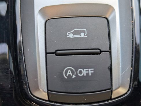 Used 2022 Honda Pilot Touring image 27