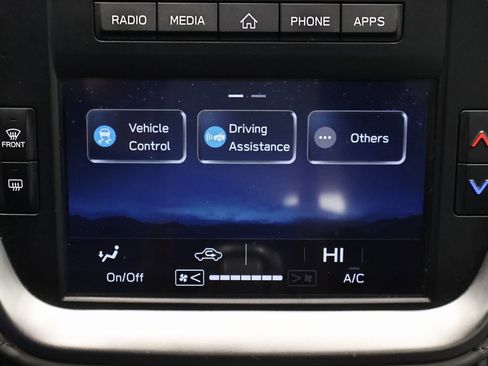 Used 2020 Subaru Legacy image 24