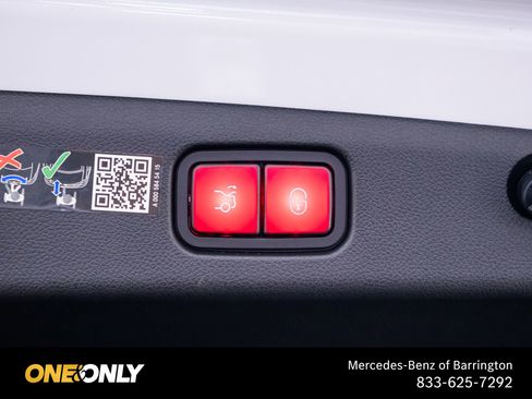 Used 2025 Mercedes-Benz E 53 AMG e 4MATIC Sedan image 32
