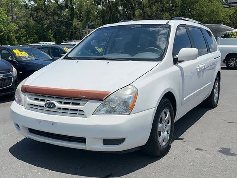Used 2009 Kia Sedona LX FWD image 4