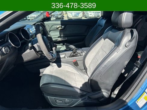 Used 2019 Ford Mustang Shelby GT350 w/ Technology Package image 9