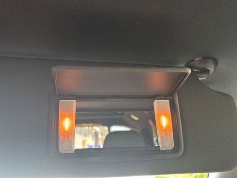 Used 2021 Honda Pilot Black Edition image 17