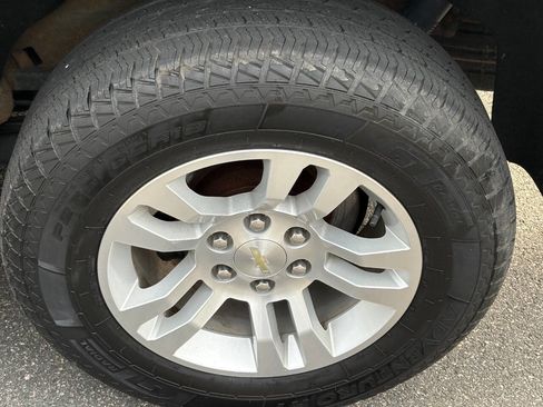 Used 2018 Chevrolet Tahoe LT image 27