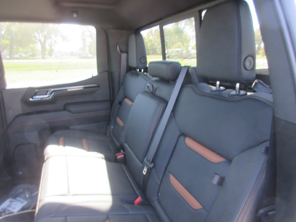 New 2026 GMC Sierra 1500 AT4 w/ AT4 Premium Package AWD/4WD image 13