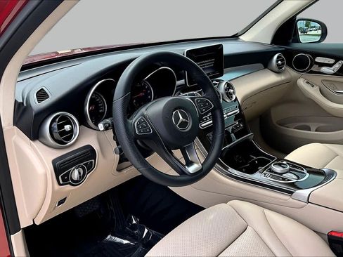 Used 2019 Mercedes-Benz GLC 300 image 16