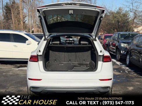 Used 2021 Audi Q8 Premium Plus w/ Premium Plus Package image 18