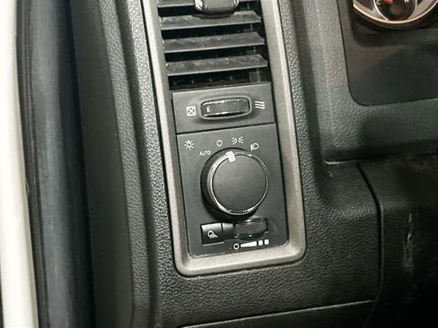 Used 2014 RAM 2500 Tradesman w/ Popular Equipment Group image 11