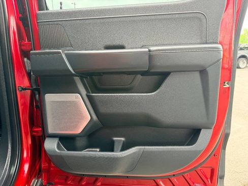 Used 2022 Ford F150 Raptor w/ Equipment Group 801A High AWD/4WD image 38