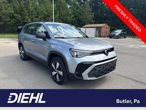 Used 2025 Volkswagen Taos S AWD/4WD image 1