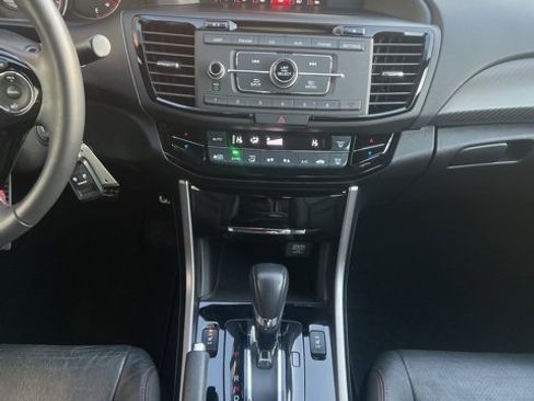 Certified 2017 Honda Accord Sport Special Edition image 14